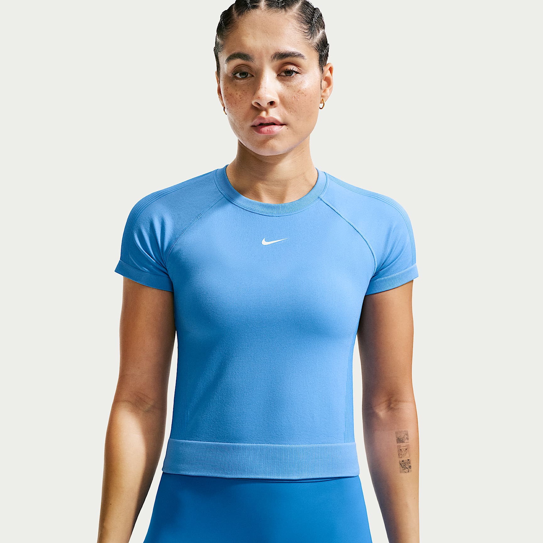Nike Pro Seamless Women's Dri-FIT T-Shirt. Nike RO